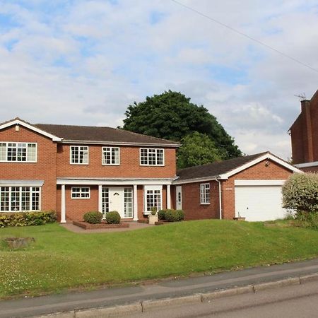 Unwind In Comfort At Cosy Caradus Your 4 Bedroom Home Sweet Home! Birmingham Exterior foto